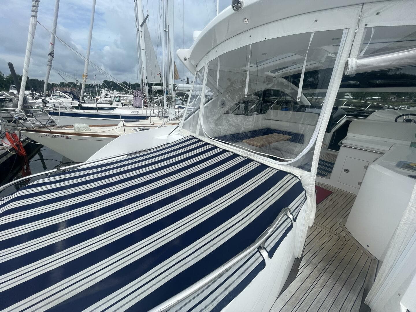 2015 Sunseeker San Remo SONYA aft seating pad