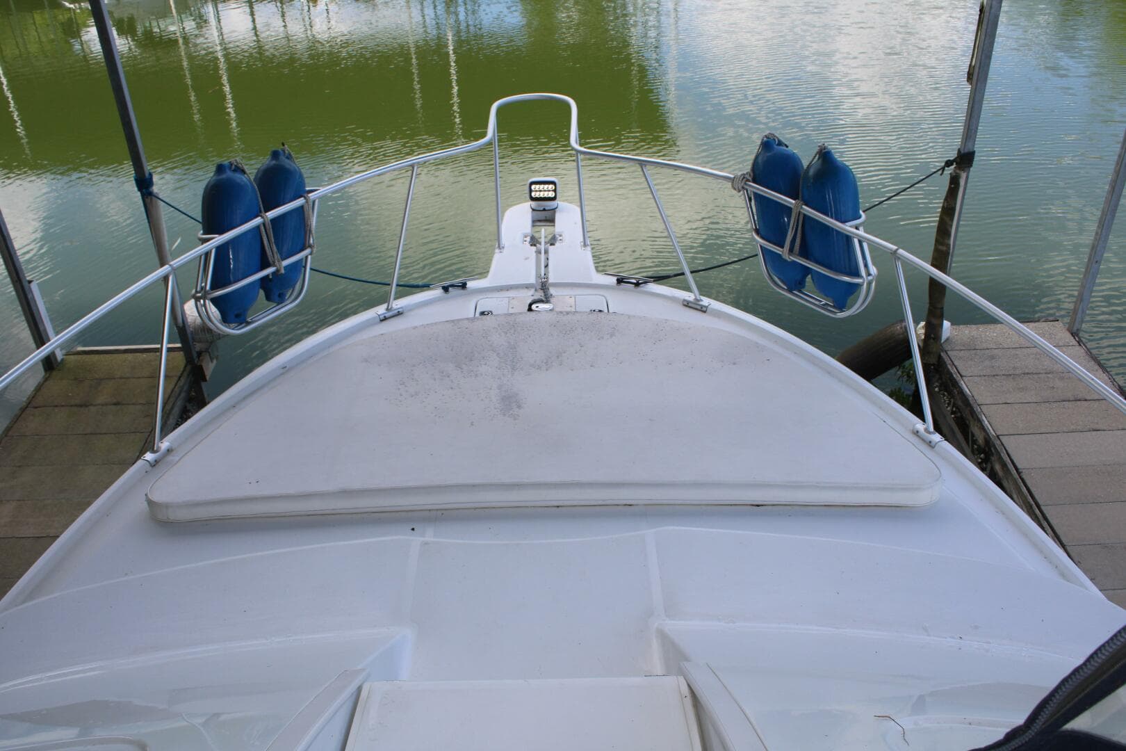 34 ft Mainship - Forward Deck with Sunpad