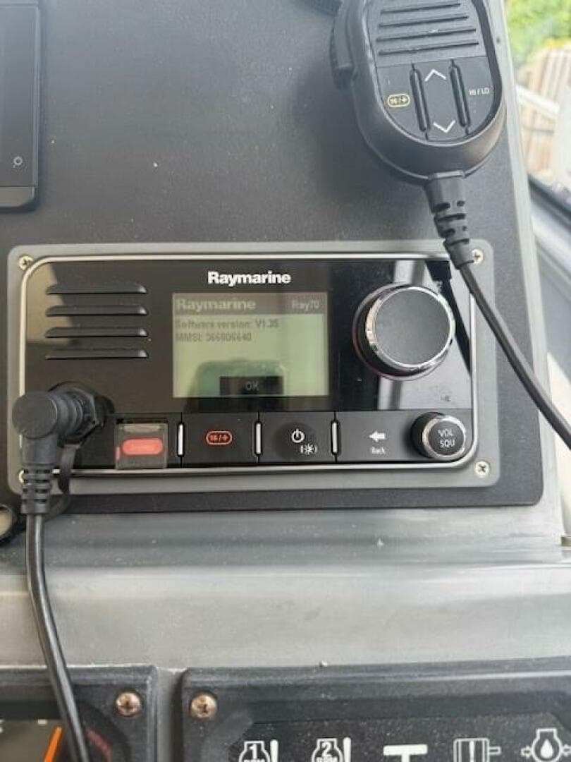 2000 Tiara Yachts 5200 Express