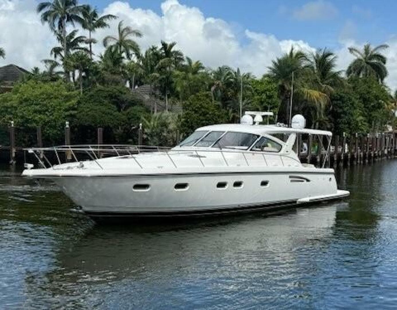 2000 Tiara Yachts 5200 Express
