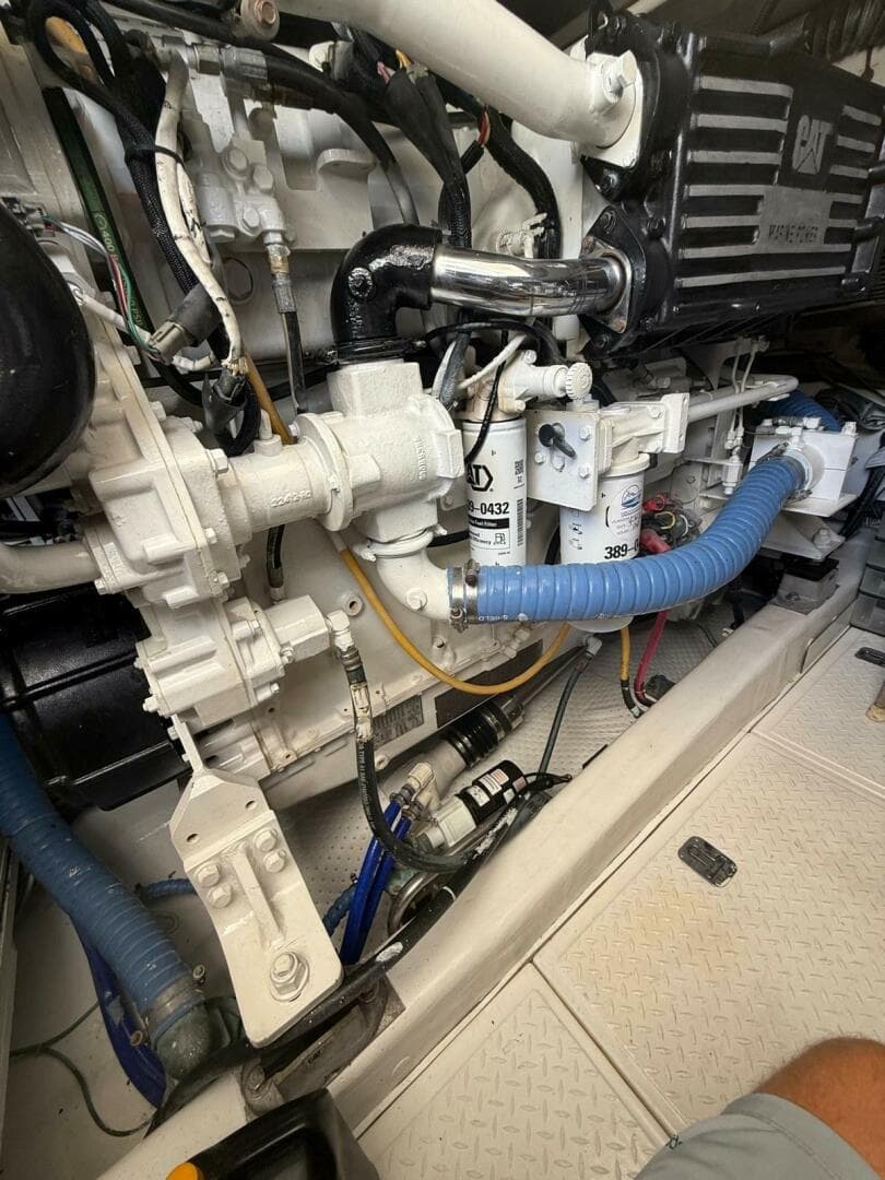 2000 Tiara Yachts 5200 Express