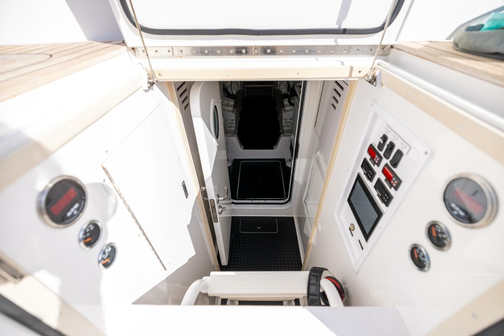 2011 Viking 70 Convertible