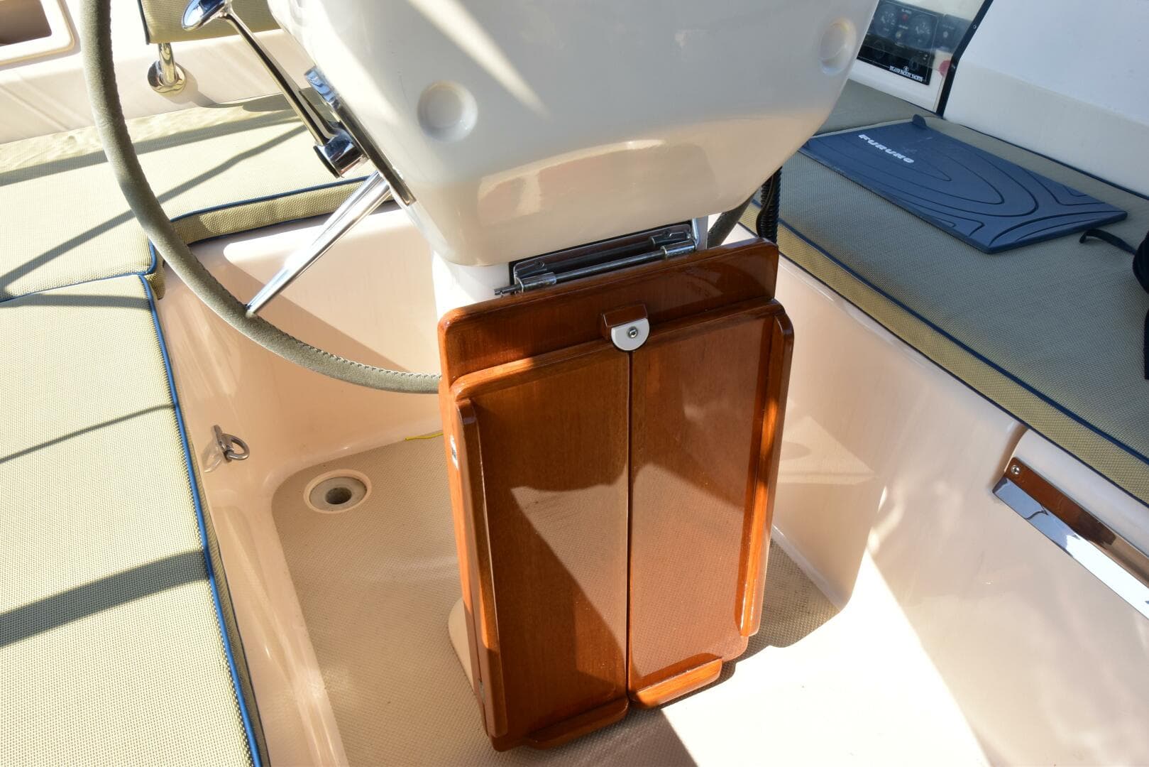 2004 Island Packet 485