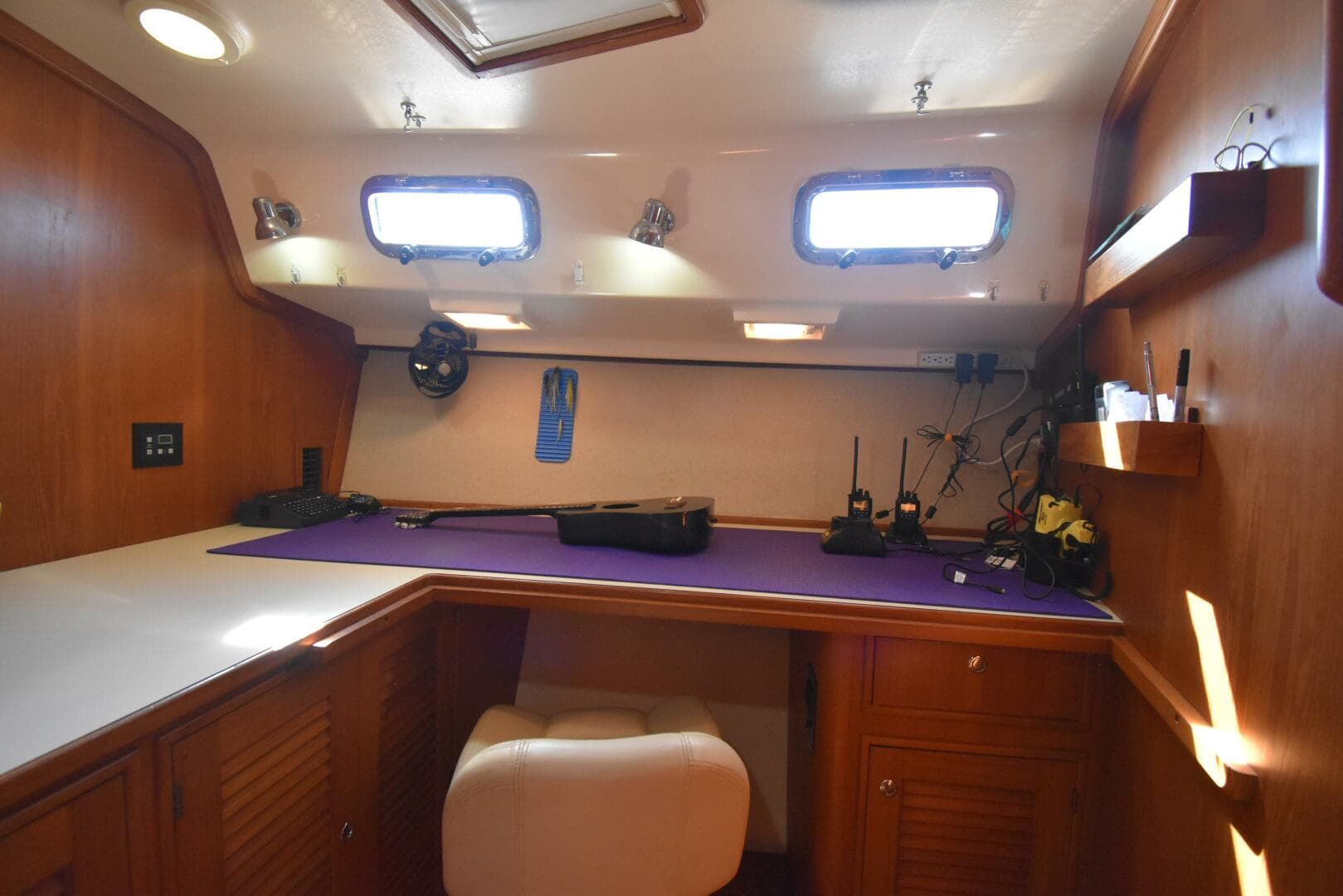 2004 Island Packet 485