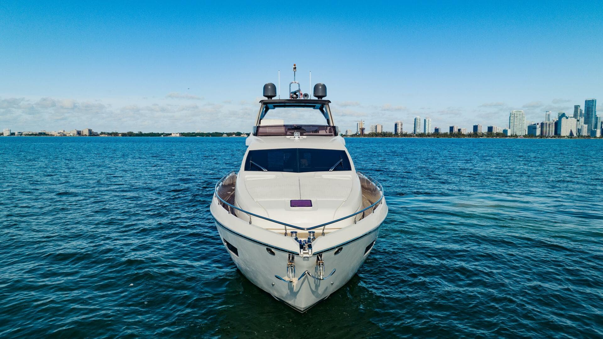 2017 Ferretti Yachts 750