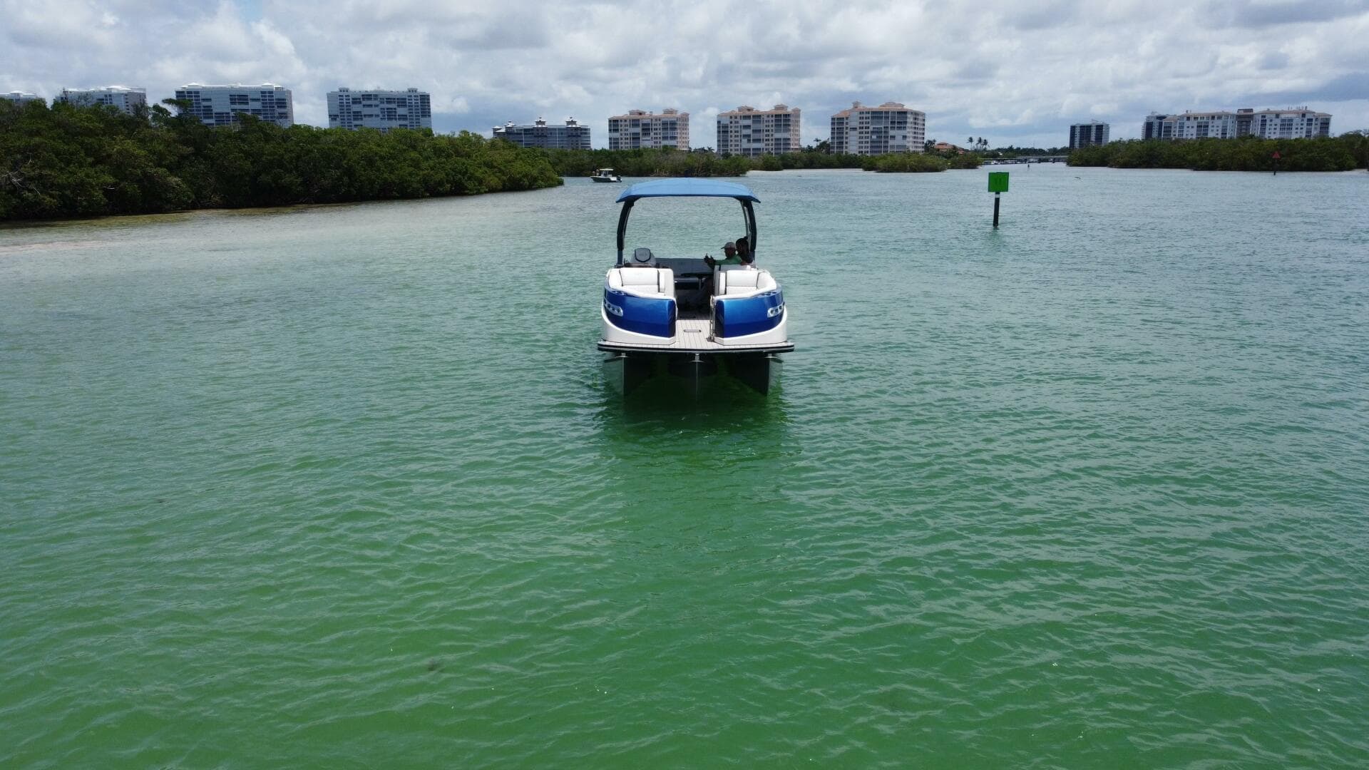 2021 Harris Crowne SL 270 Twin Engine