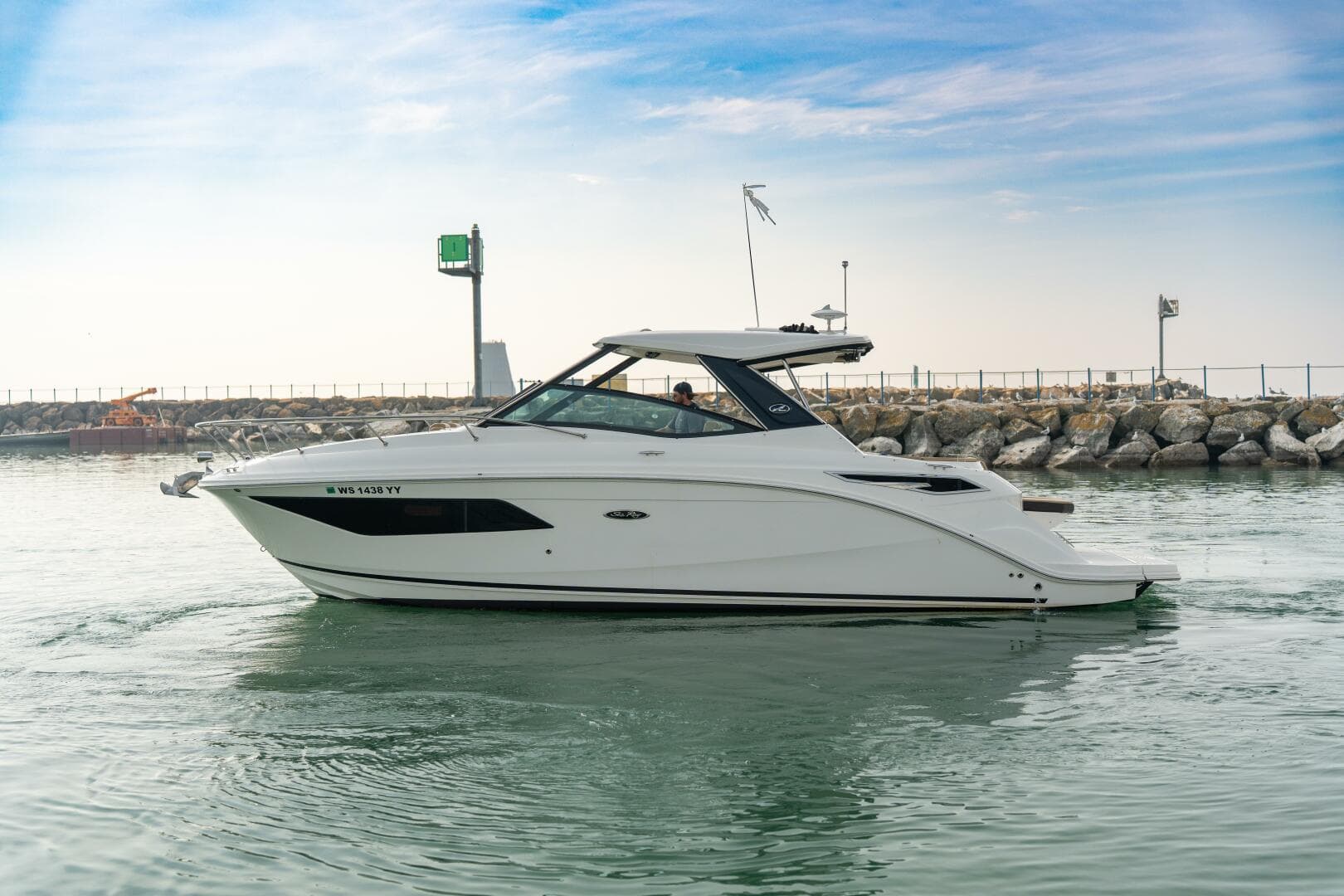 2019 Sea Ray 320 Sundancer