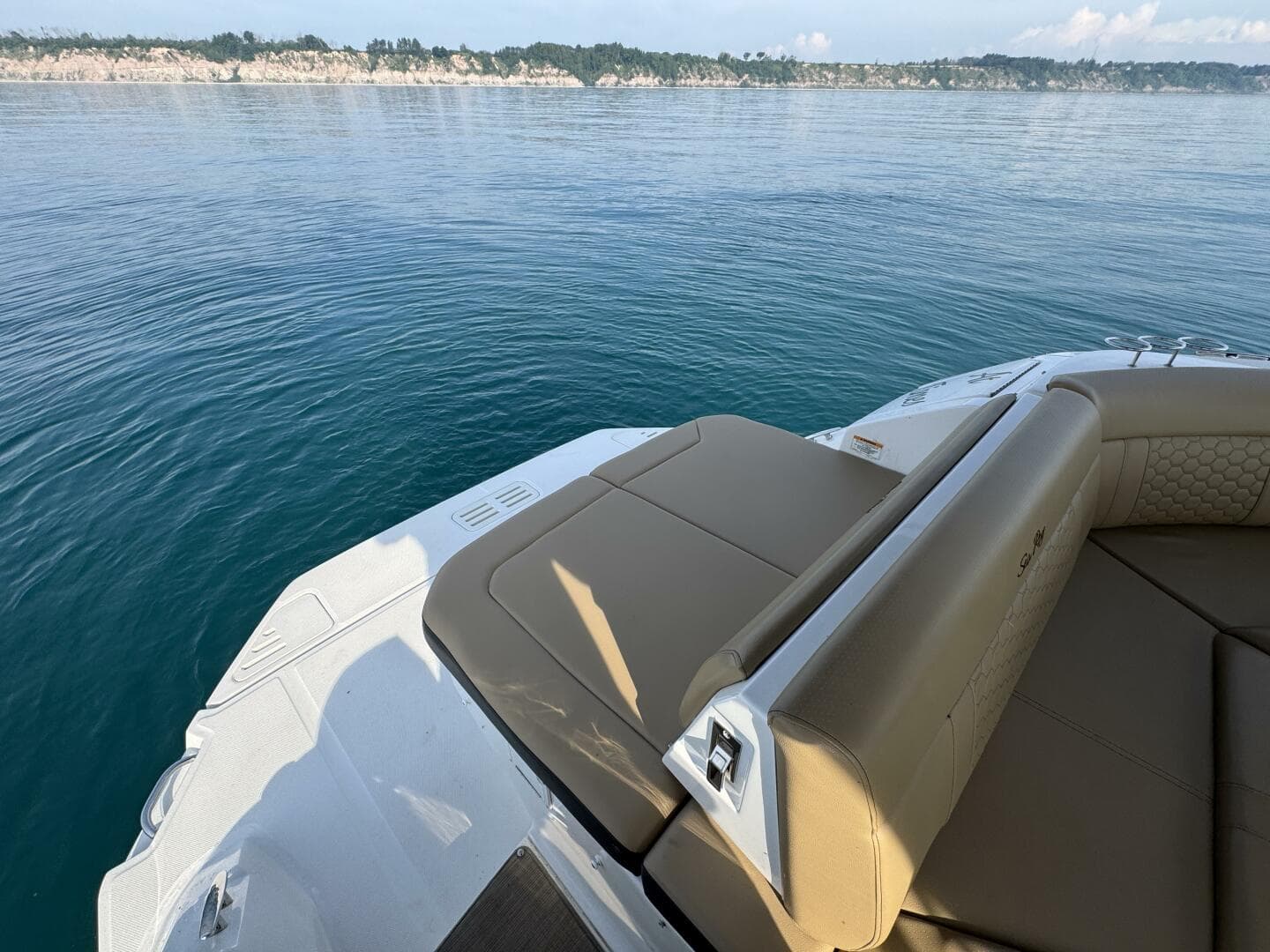 2019 Sea Ray 320 Sundancer