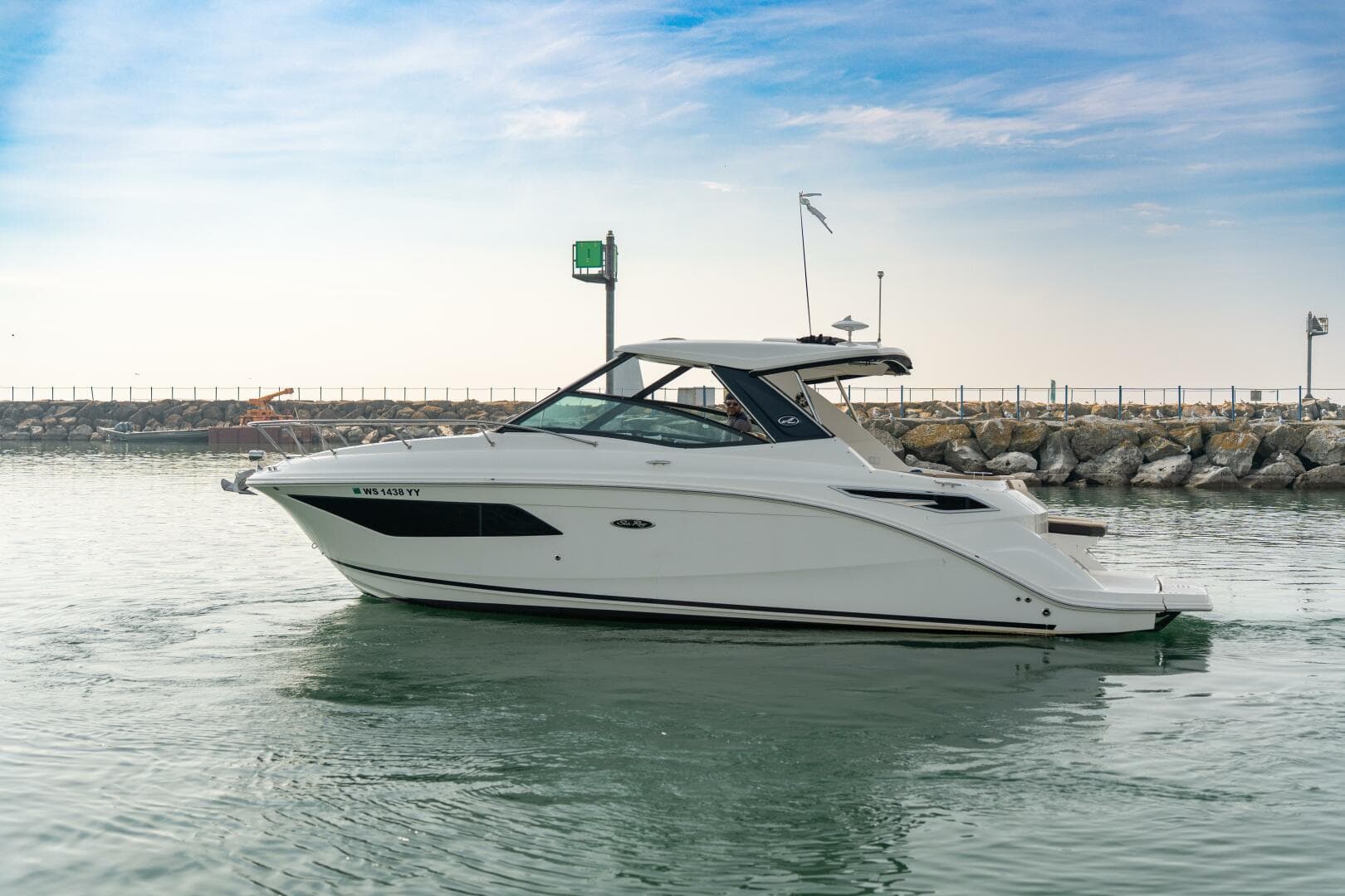 2019 Sea Ray 320 Sundancer