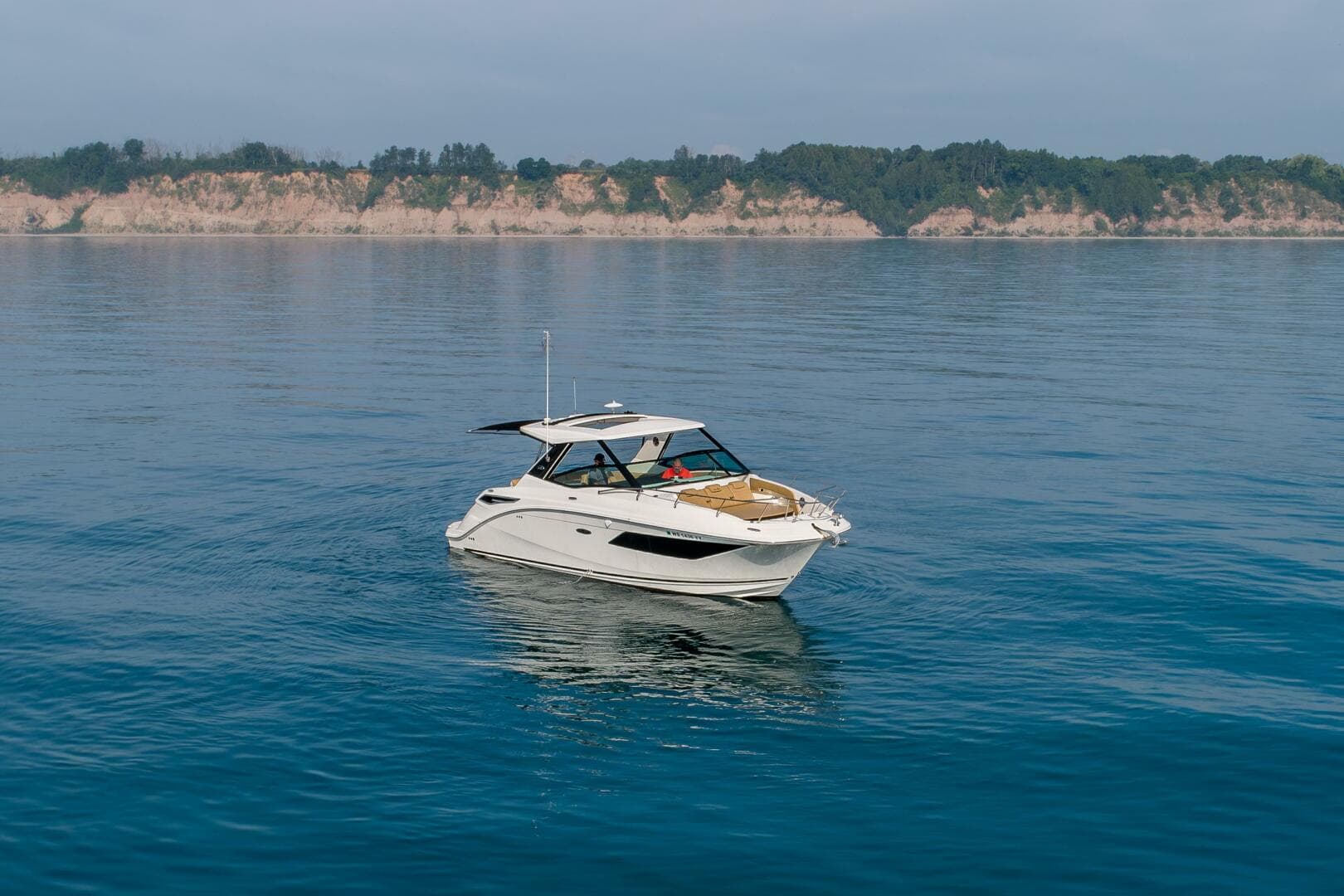 2019 Sea Ray 320 Sundancer