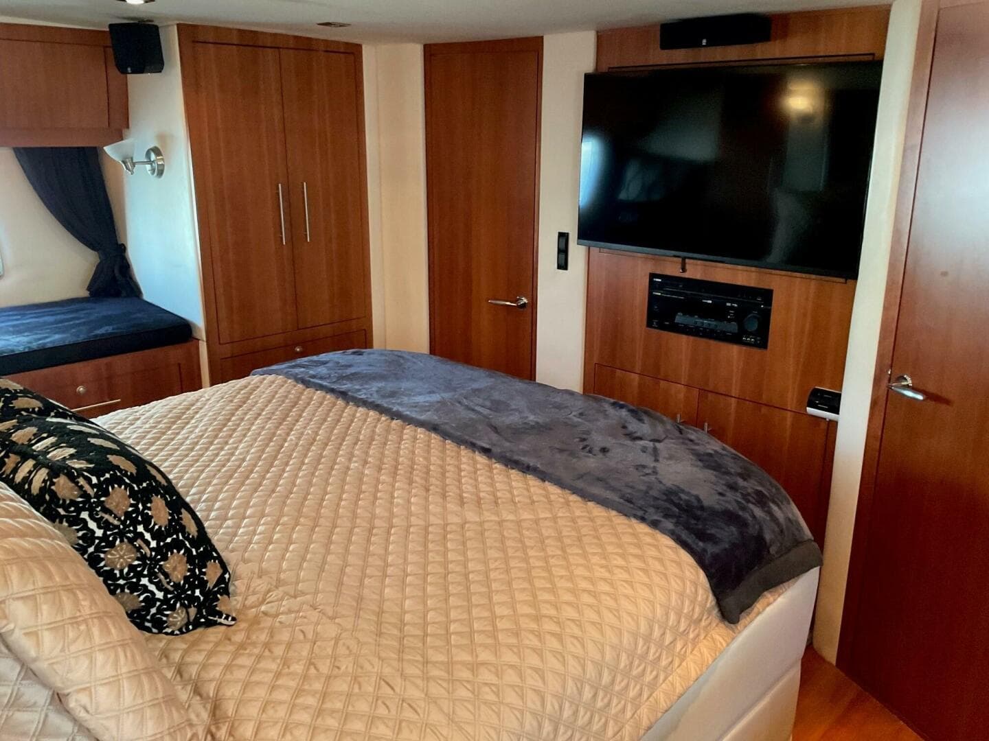 Regal 52 Sport Coupe - Master