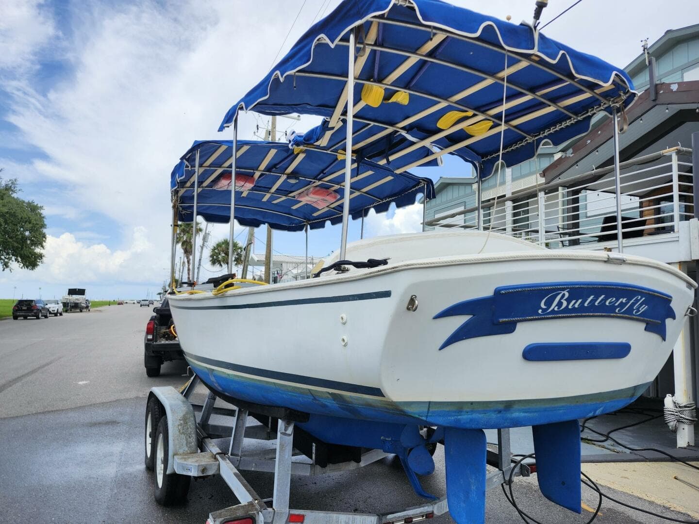 1998 Duffy Classic 21 - Port Side on Trailer