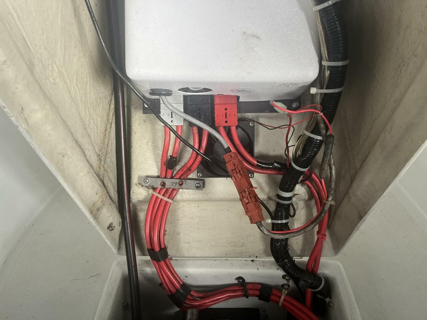 1998 Duffy Classic 21 - Electrical