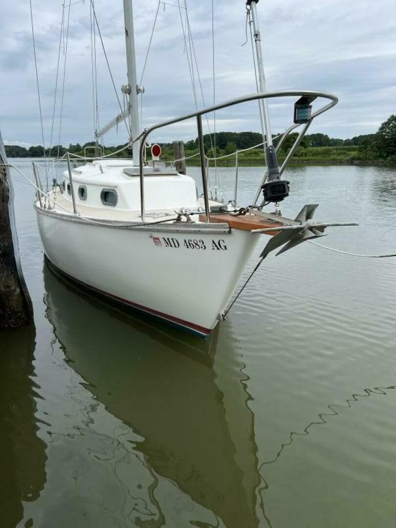1981 Cape Dory 