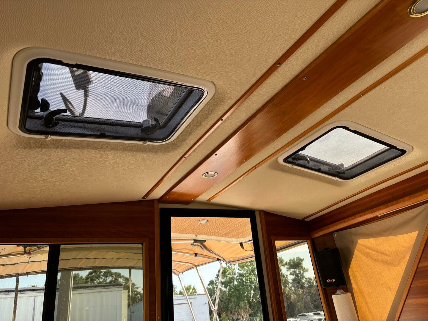 2017 Cutwater C-28 Deluxe