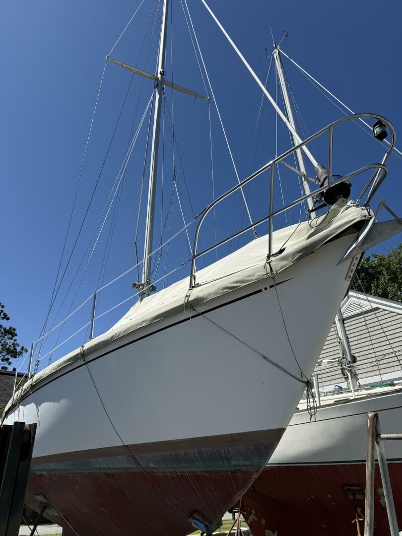 1985 Cape Dory 