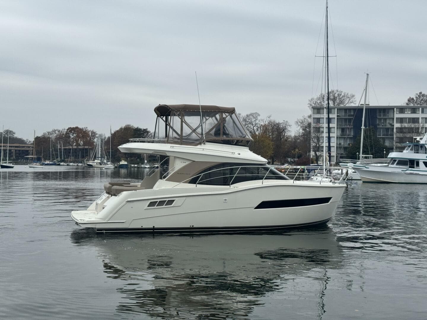 2016 Caver C34 Starboard Side