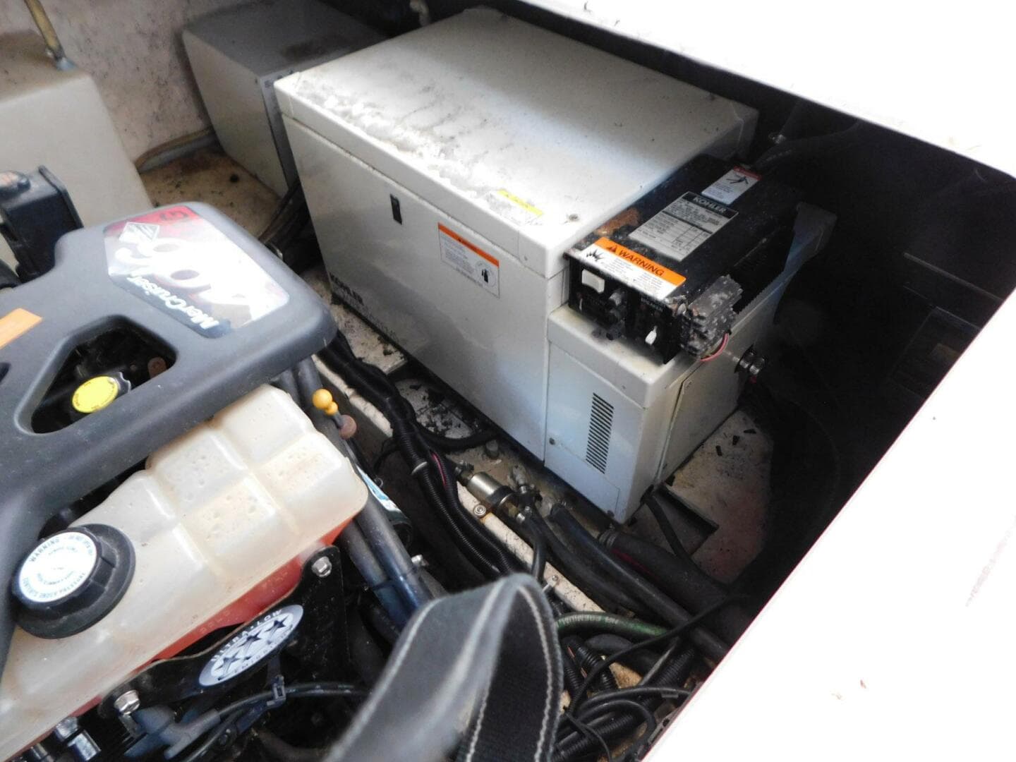 2004 Rinker Fiesta Vee 270