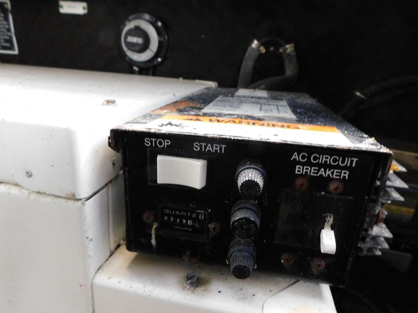 2004 Rinker Fiesta Vee 270