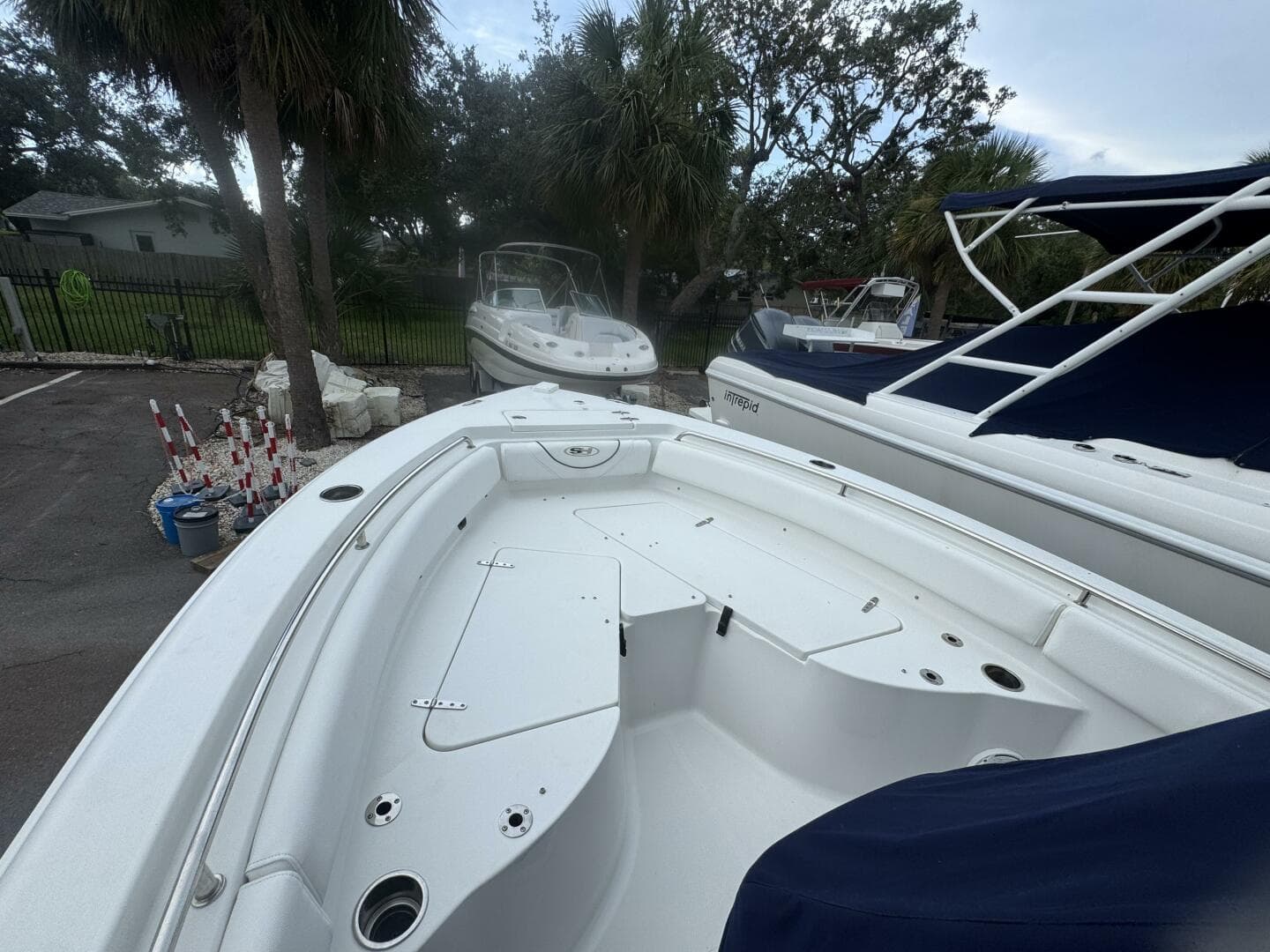 2017 Sea Hunt 235 Ultra SE