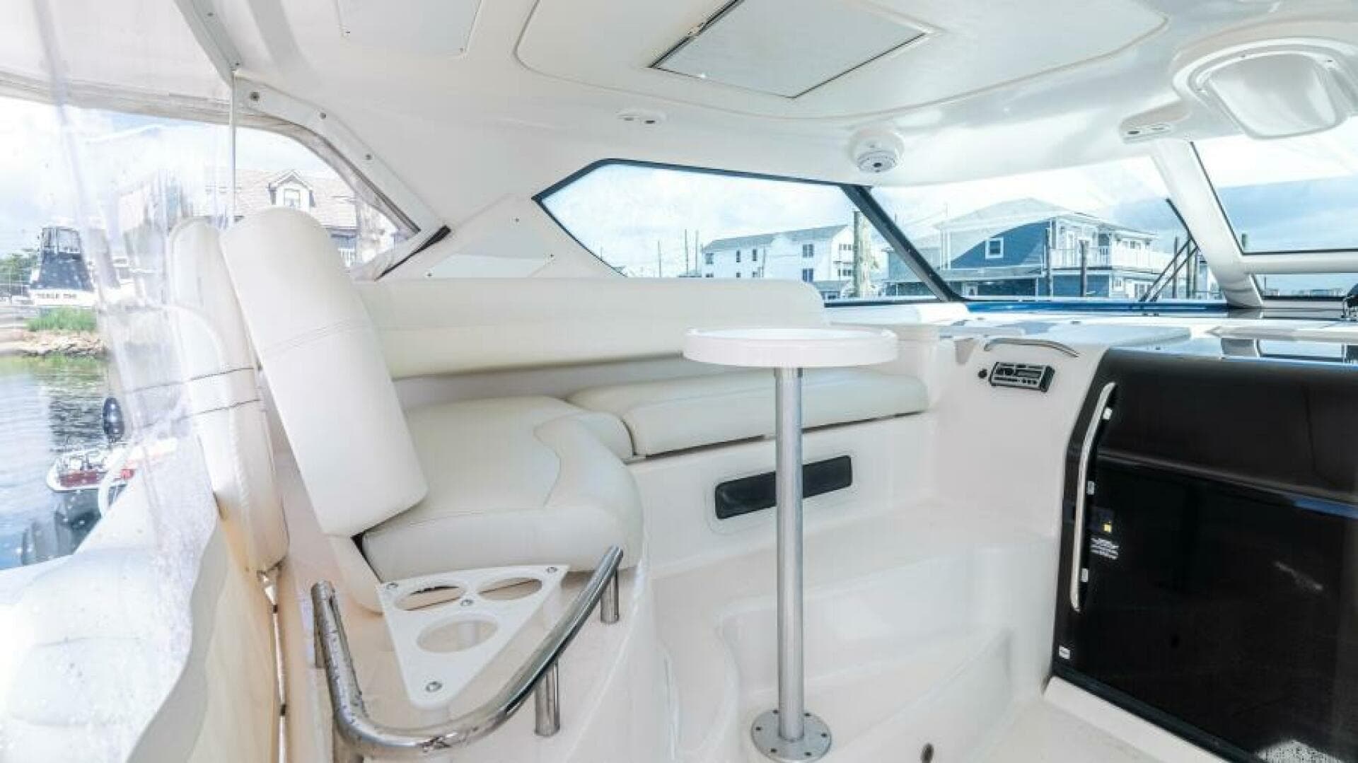 2007 Tiara Yachts 4300 Sovran