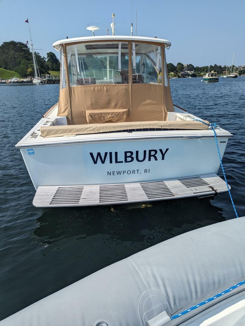 2006 Hunt Surf Hunter 33