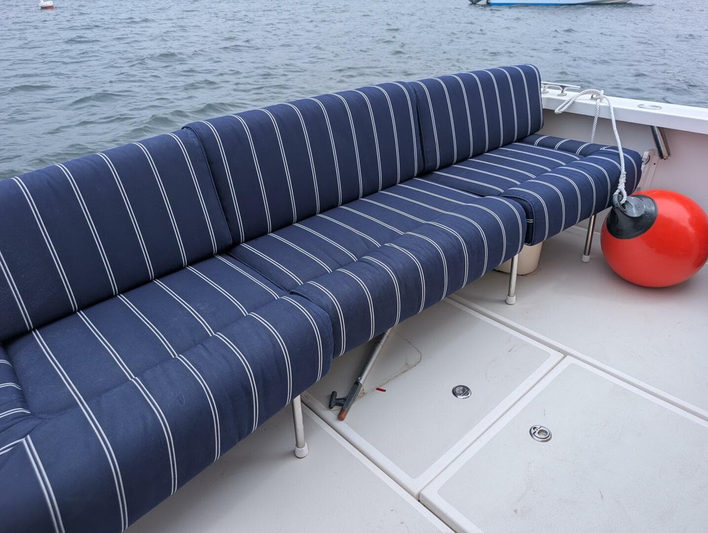 2006 Hunt Surf Hunter 33