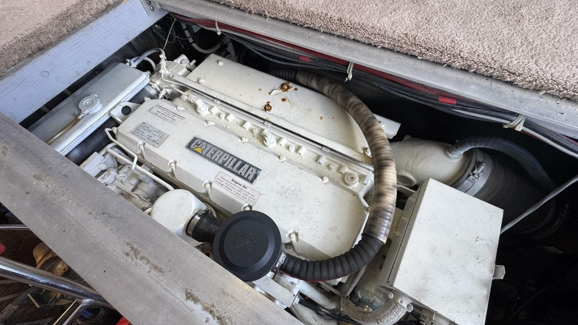 1999 Mainship 350 Engine Room