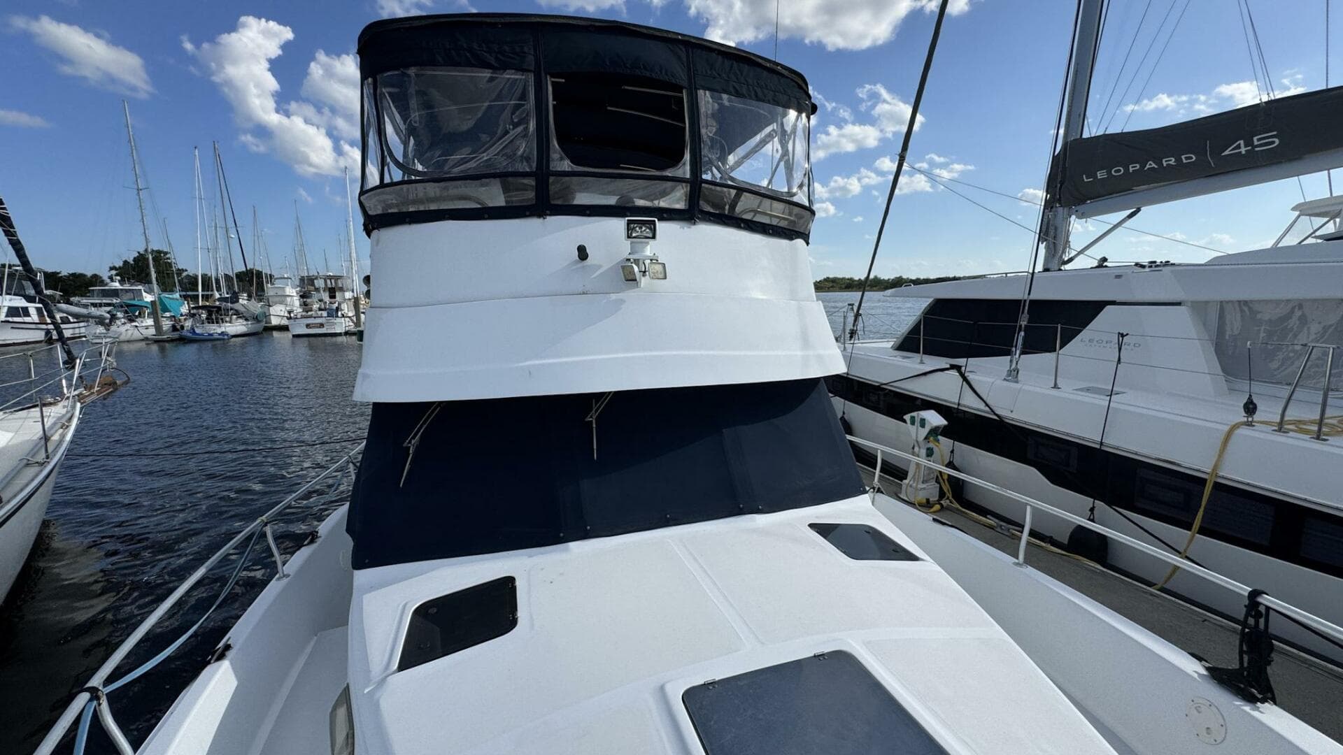 1999 Mainship 350 Bow