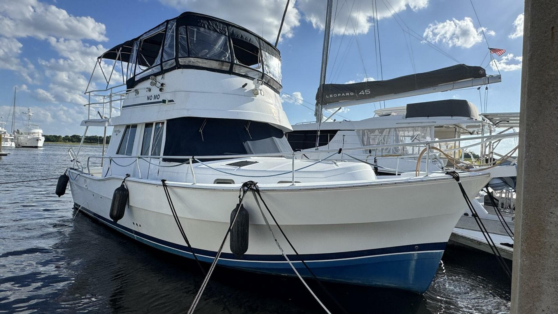 1999 Mainship 350 Engine Room Exterior Starboard
