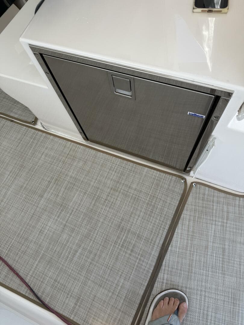 2013 Pursuit 365 SCI