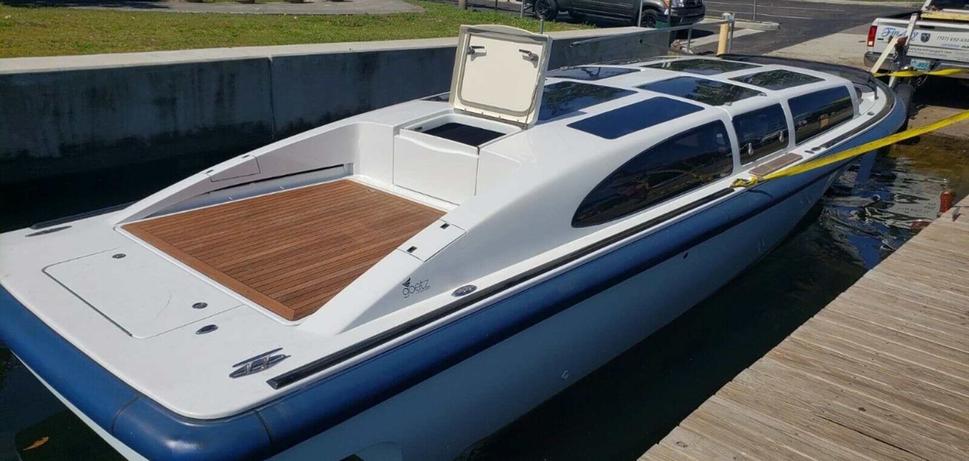 2008 Goetz Custom Boats 33 Limo Tender