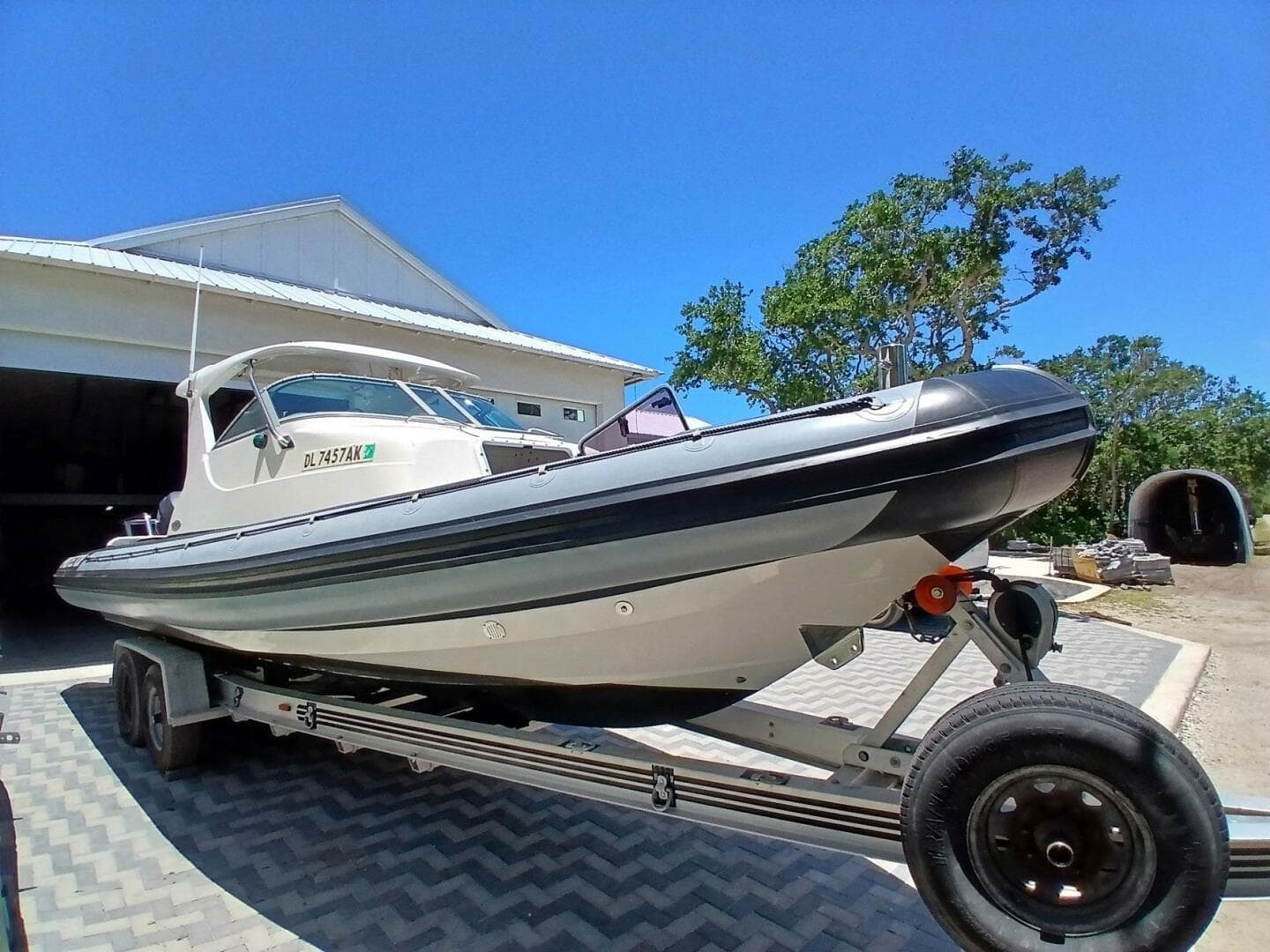 2002 Protector 28 Targa