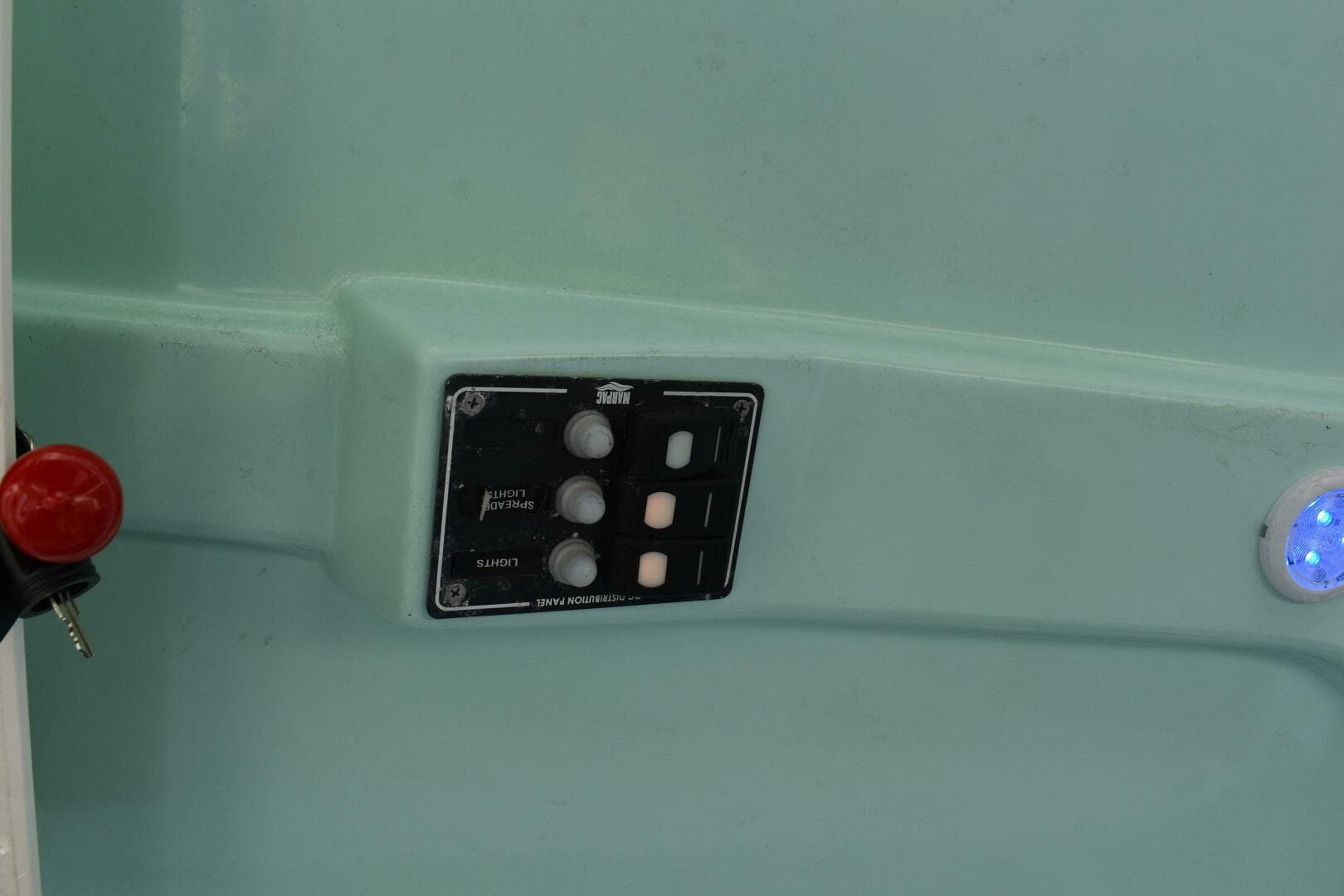 2023 NauticStar 231 Hybrid