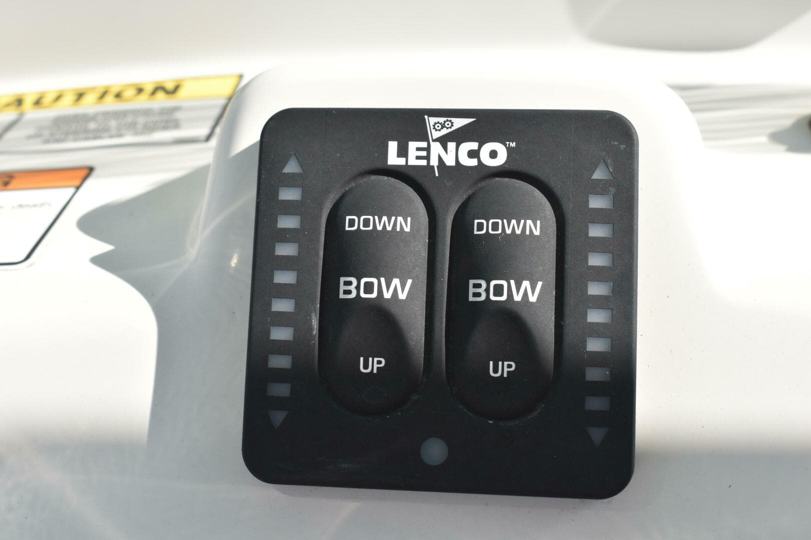 2023 NauticStar 231 Hybrid