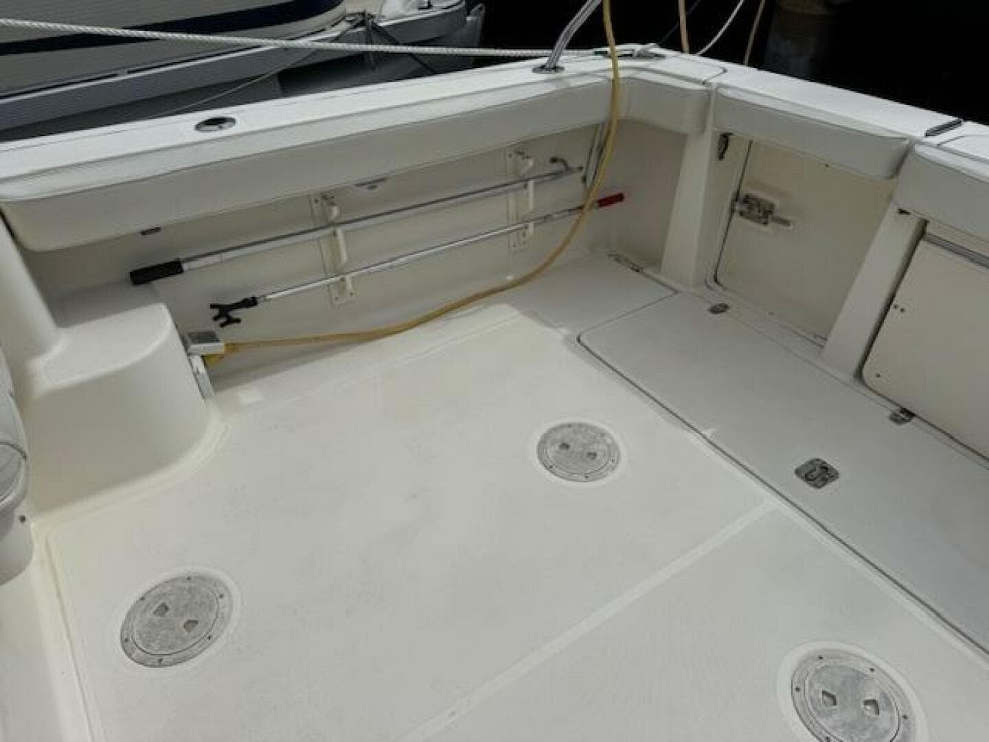 2002 Pursuit 3000 Express