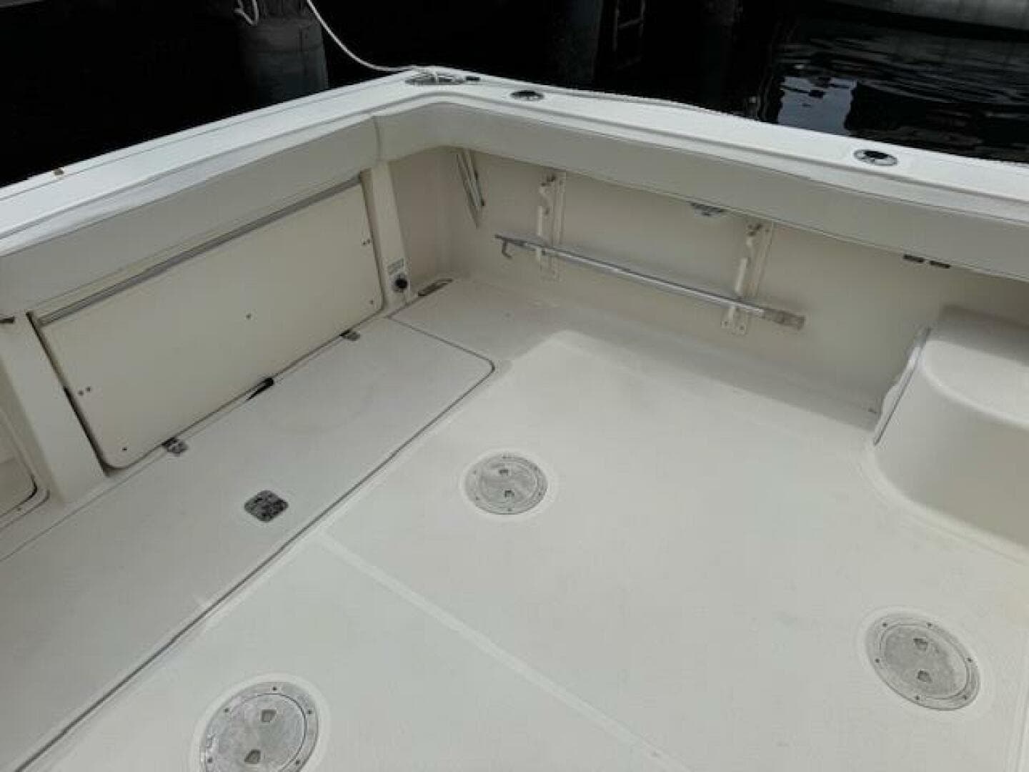 2002 Pursuit 3000 Express