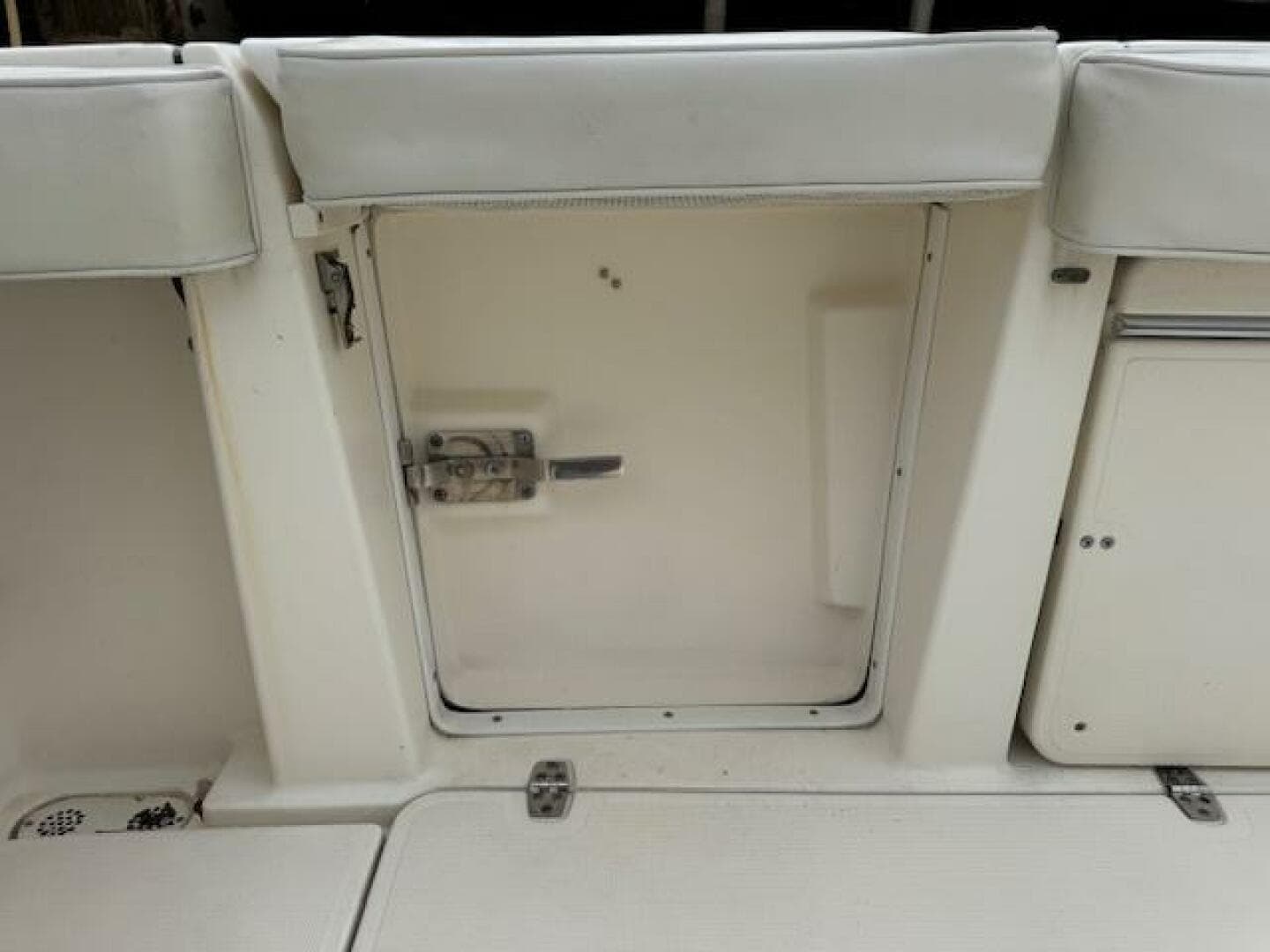 2002 Pursuit 3000 Express