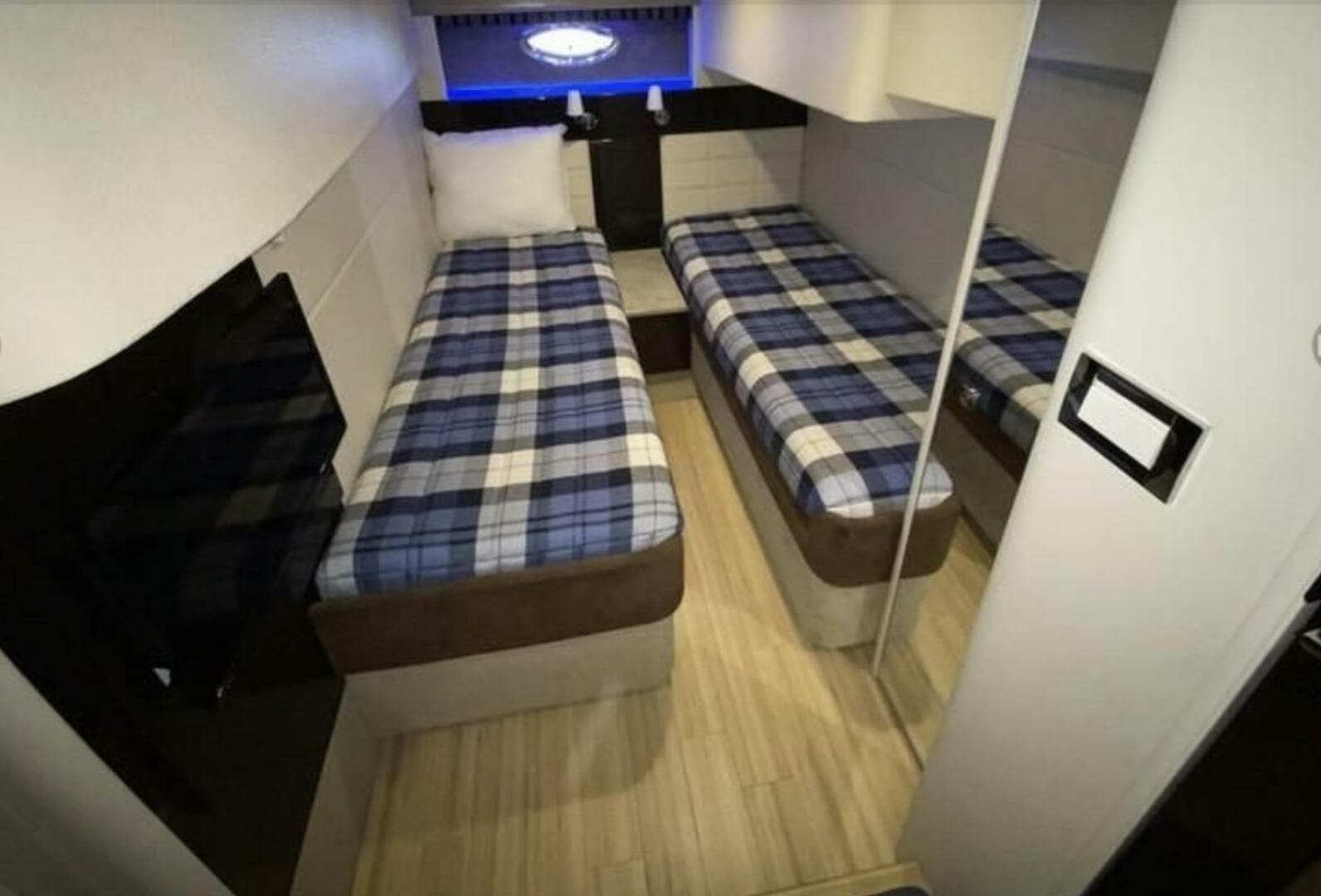 2014 Formula 45 Yacht