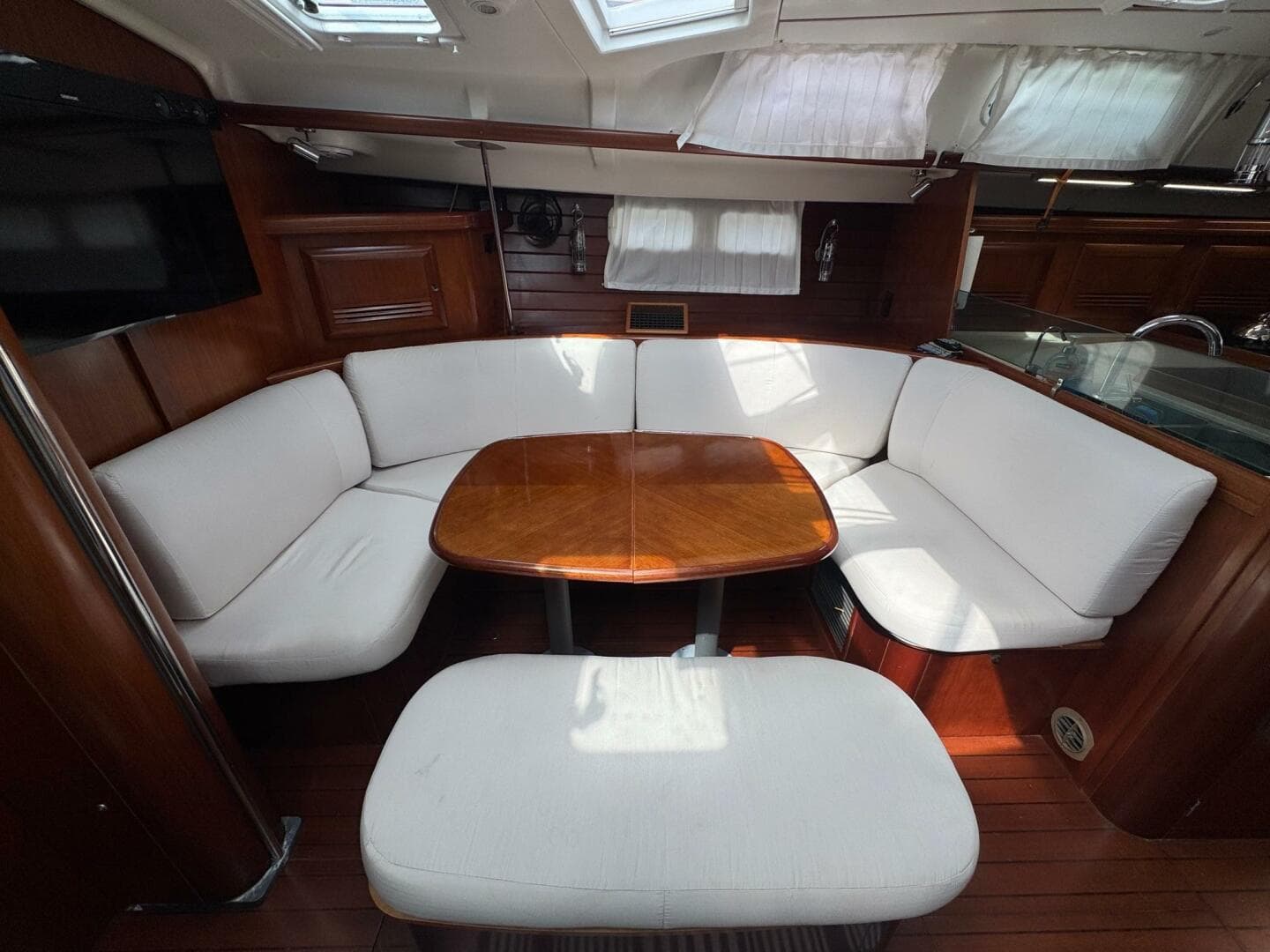 2005 Beneteau 473