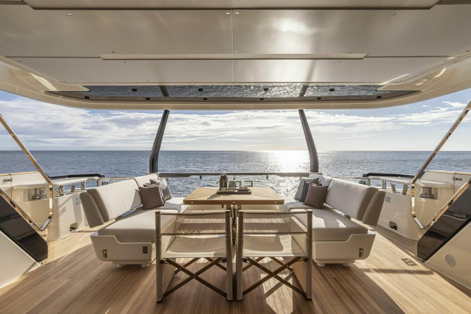 2021 Ferretti Yachts Ferretti 1000