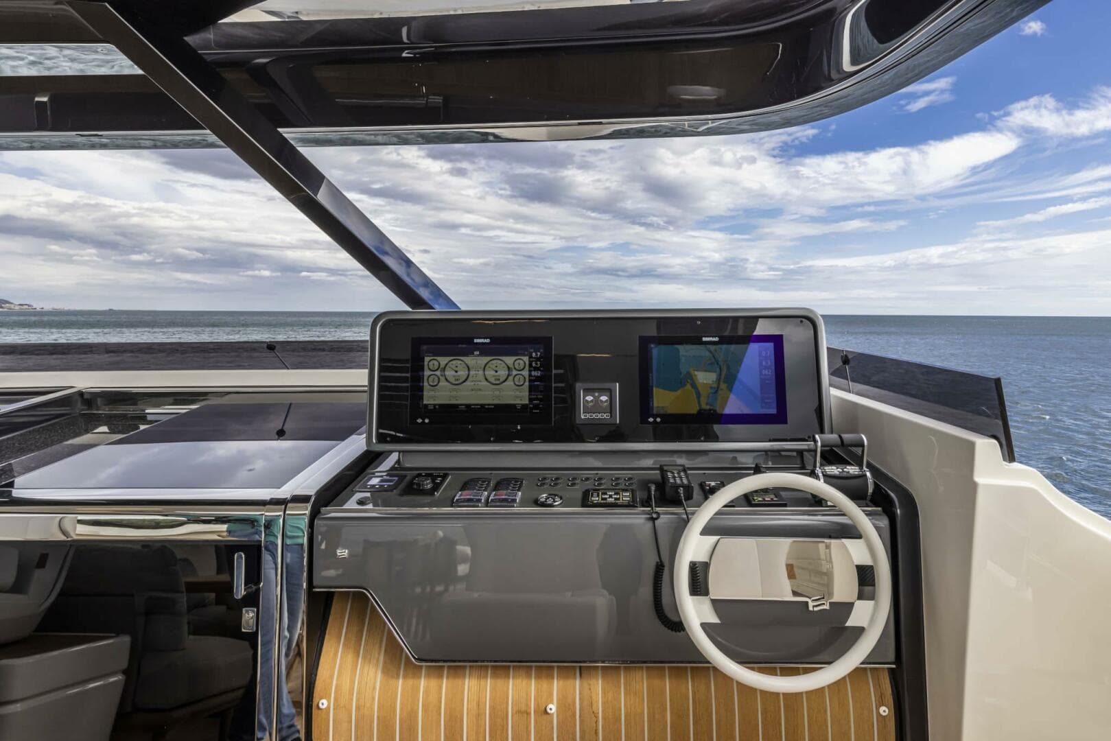 2021 Ferretti Yachts Ferretti 1000