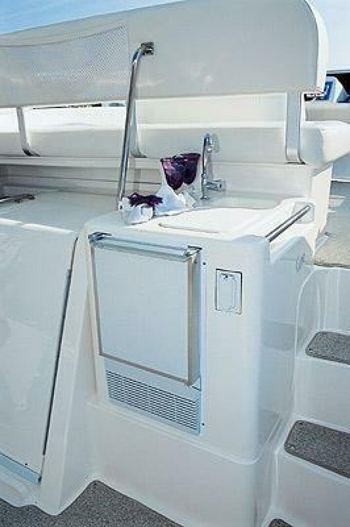 2005 Silverton 35 Motor Yacht