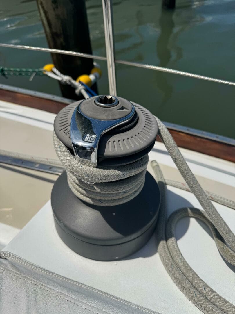 1983 Hinckley Sou'wester 42