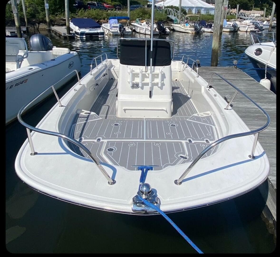 2020 Boston Whaler 190 Montauk