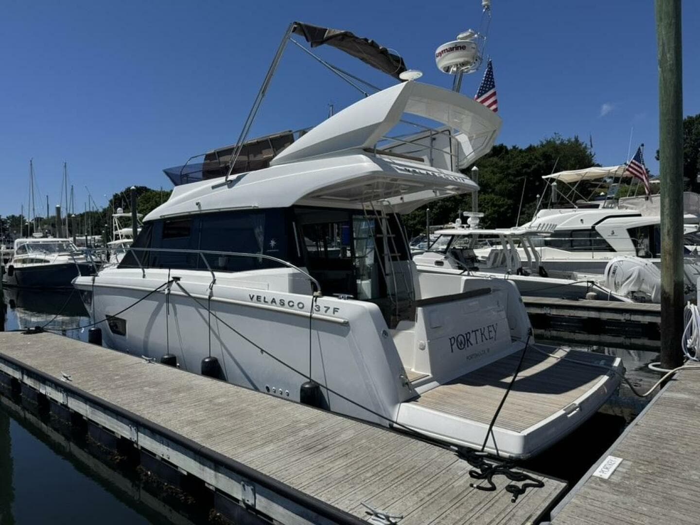 2016 Jeanneau Velasco 37F