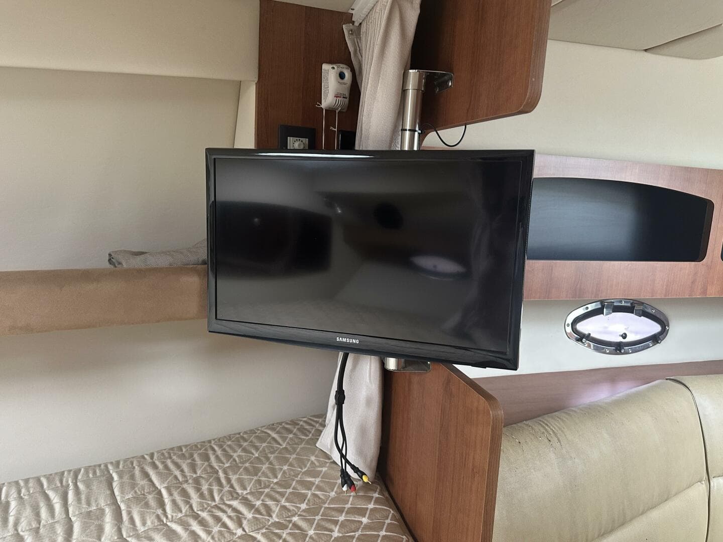 2009 Cruisers 300 CXi