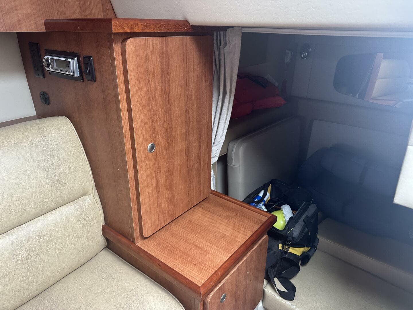 2009 Cruisers 300 CXi