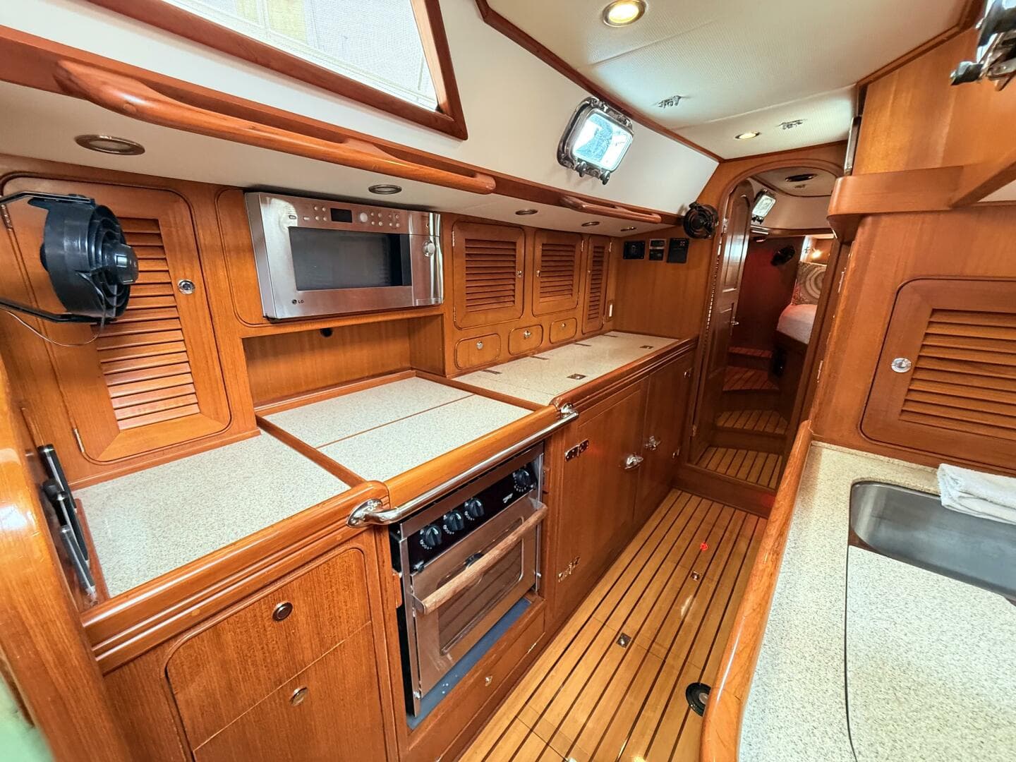 2008 Hylas 46 Center Cockpit