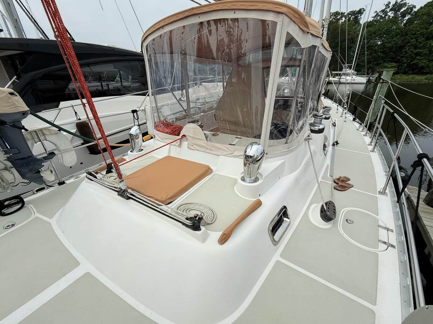 2008 Hylas 46 Center Cockpit